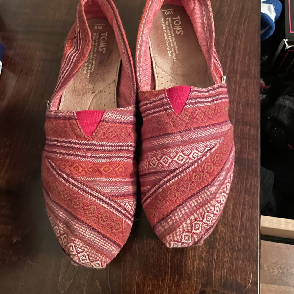 TOMS